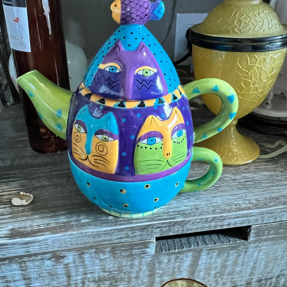 Laurel Burch Ganz Bella Teapot